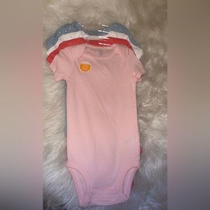 NEW carter’s bodysuit 4 pack